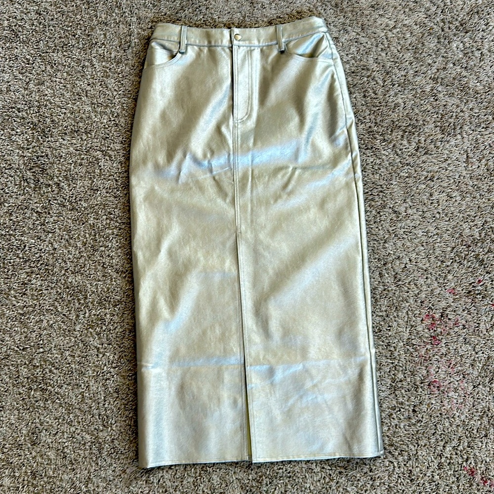 Wayf faux silver leather skirt - Picture 2 of 5